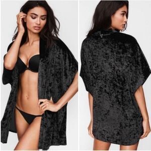 Free People Intimately Crushed Velvet Satin Tie Wide Arm Kimono Robe in Black L